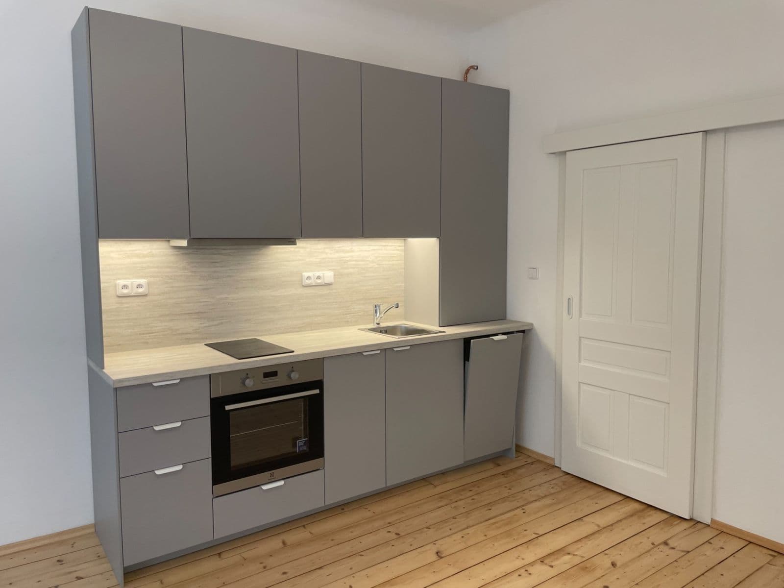 Prenájom bytu 2-izbový 55 m², U Zeměpisného ústavu, Praha, Praha Prenájom bytu 2-izbový 55 m², U Zeměpisného ústavu, Praha, Praha