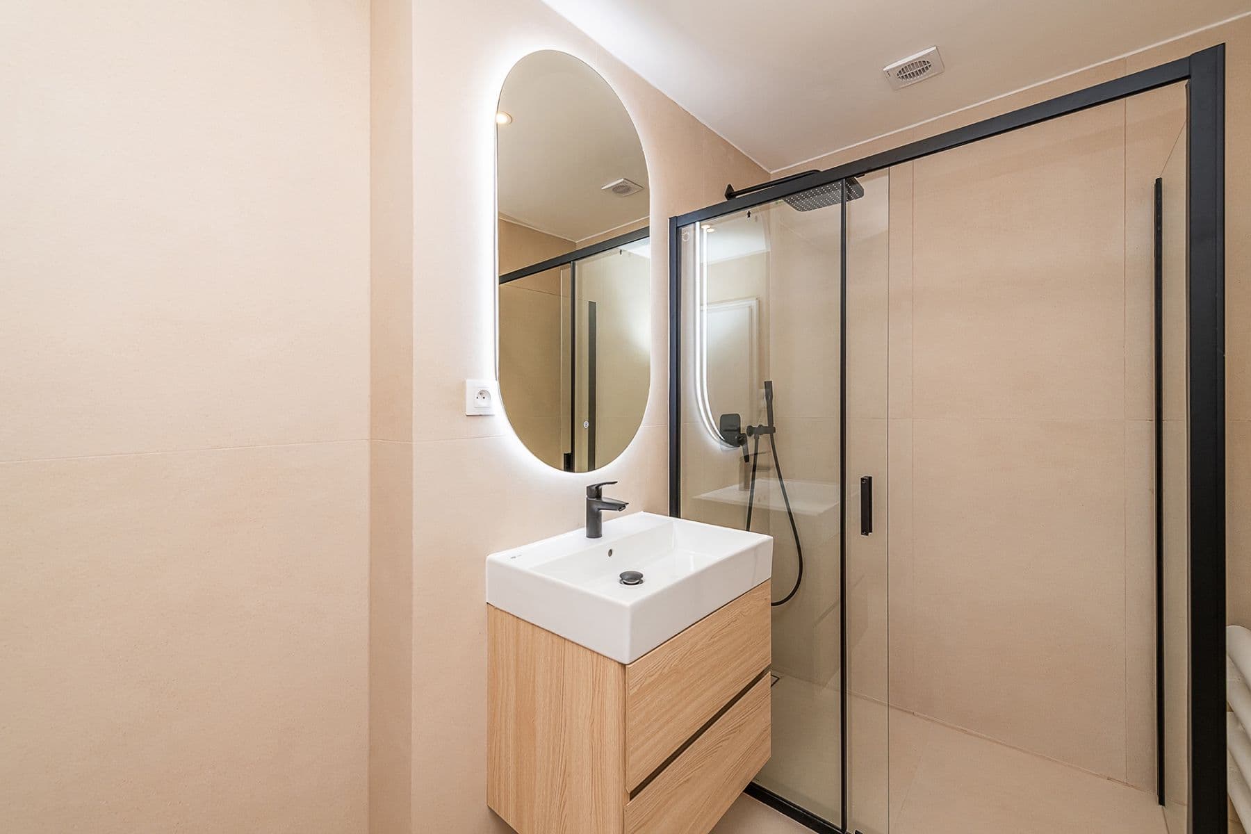 Predaj bytu 2-izbový 41 m², Jakutská, Praha, Praha Predaj bytu 2-izbový 41 m², Jakutská, Praha, Praha