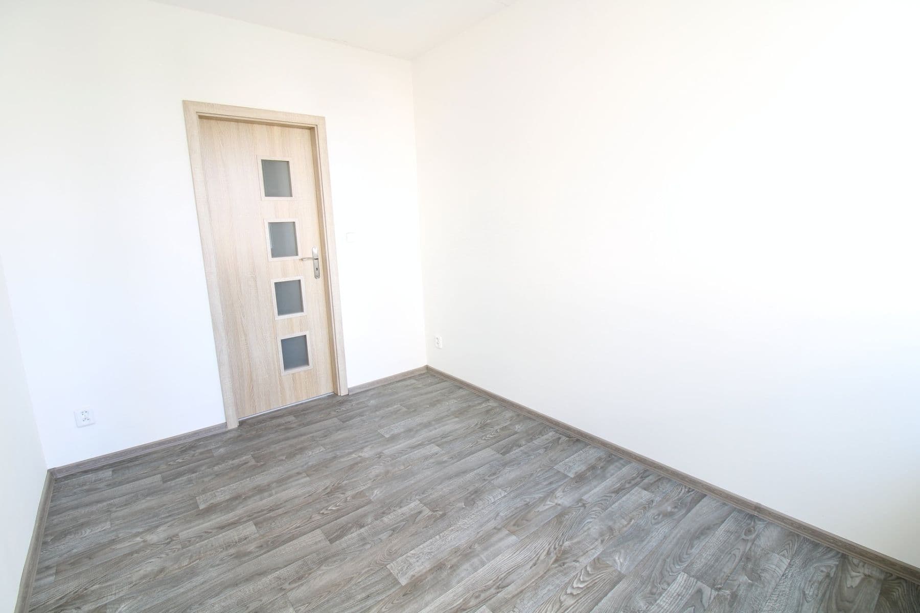 Prenájom bytu 2-izbový 40 m², Vitry, Kladno, Středočeský kraj Prenájom bytu 2-izbový 40 m², Vitry, Kladno, Středočeský kraj