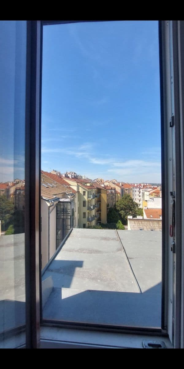 Prenájom bytu 1-izbový 30 m², Jeronýmova, Praha, Praha Prenájom bytu 1-izbový 30 m², Jeronýmova, Praha, Praha