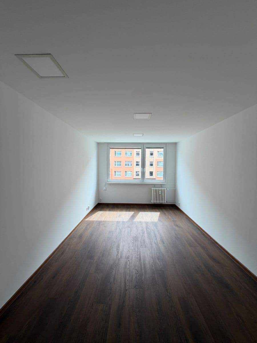 Prenájom bytu 2-izbový 45 m², Mádrova, Praha, Praha Prenájom bytu 2-izbový 45 m², Mádrova, Praha, Praha