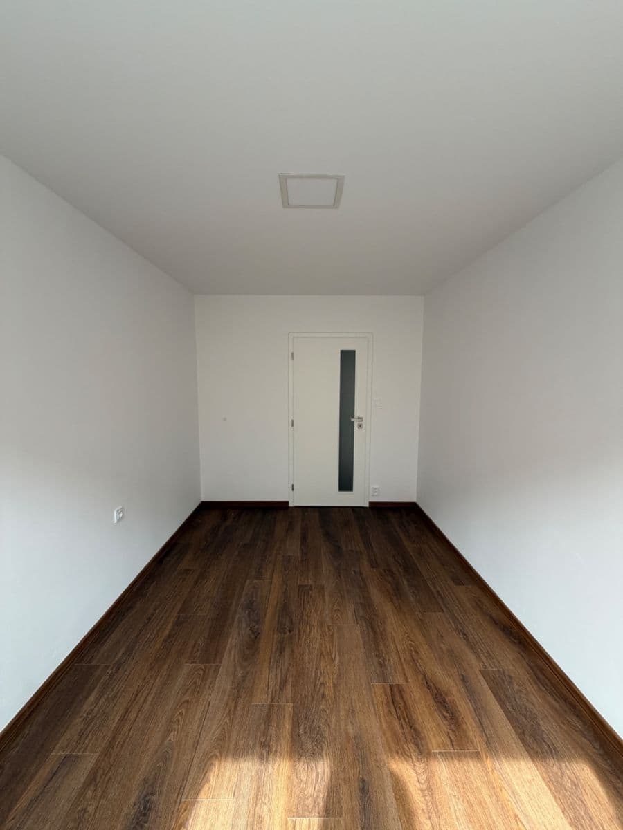Prenájom bytu 2-izbový 45 m², Mádrova, Praha, Praha Prenájom bytu 2-izbový 45 m², Mádrova, Praha, Praha