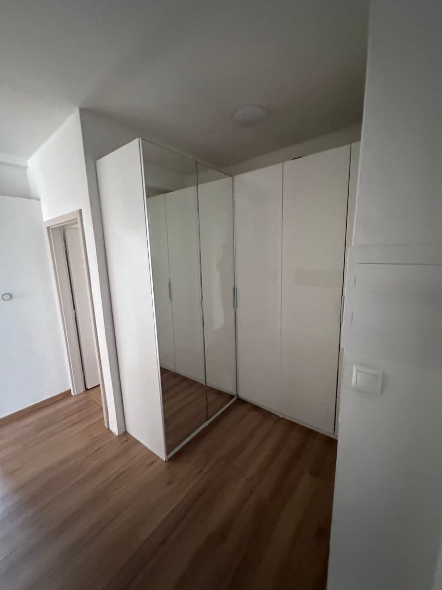 Prenájom bytu 3-izbový 74 m², Botanická, Brno, Jihomoravský kraj Prenájom bytu 3-izbový 74 m², Botanická, Brno, Jihomoravský kraj