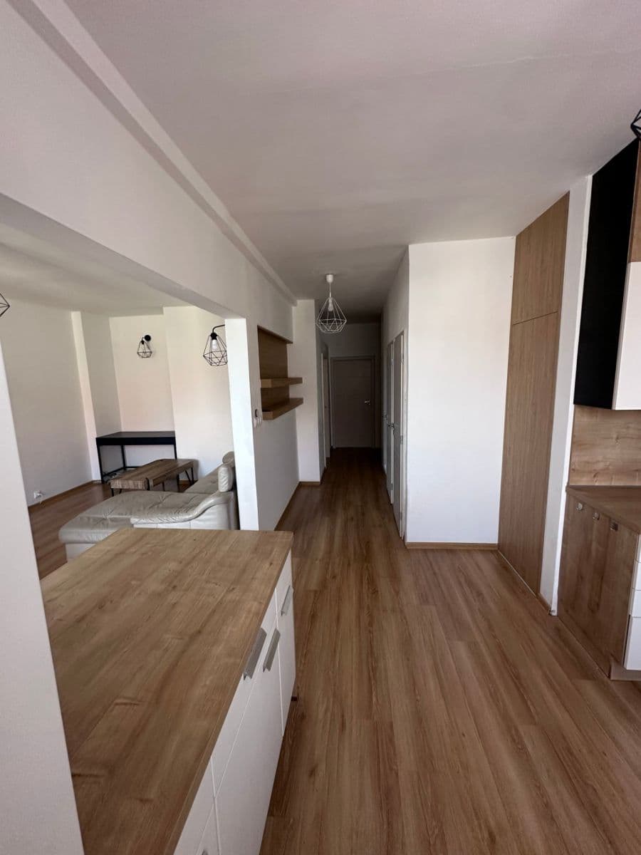 Prenájom bytu 3-izbový 74 m², Botanická, Brno, Jihomoravský kraj Prenájom bytu 3-izbový 74 m², Botanická, Brno, Jihomoravský kraj