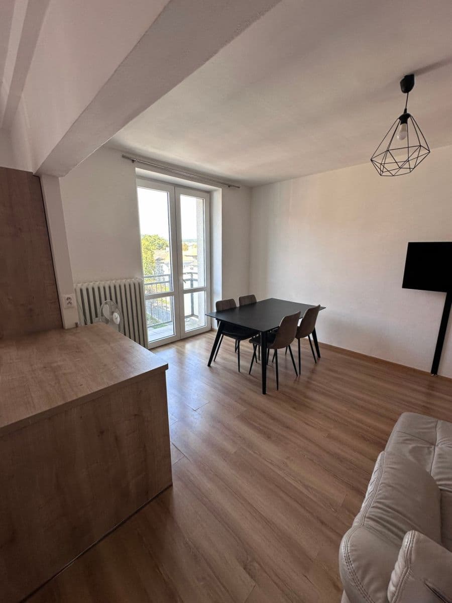 Prenájom bytu 3-izbový 74 m², Botanická, Brno, Jihomoravský kraj Prenájom bytu 3-izbový 74 m², Botanická, Brno, Jihomoravský kraj