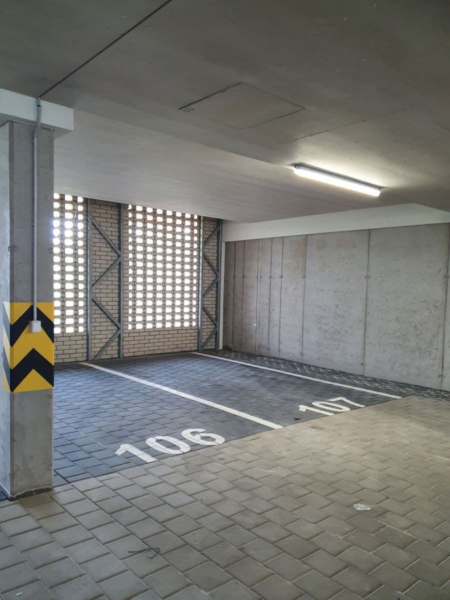 Prenájom bytu 1-izbový 60 m², Františka Jansy, Praha, Praha Prenájom bytu 1-izbový 60 m², Františka Jansy, Praha, Praha