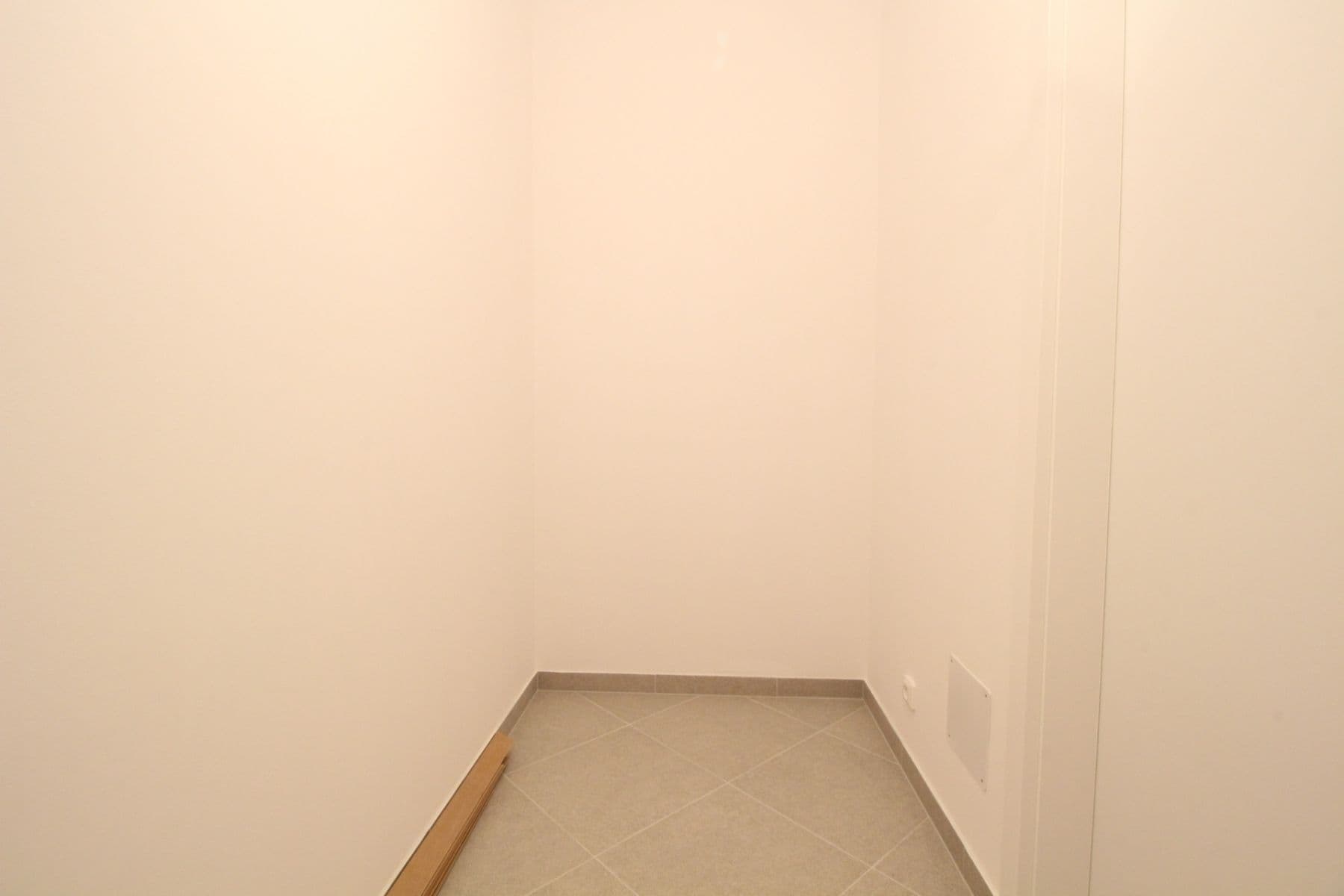 Prenájom bytu 1-izbový 60 m², Františka Jansy, Praha, Praha Prenájom bytu 1-izbový 60 m², Františka Jansy, Praha, Praha