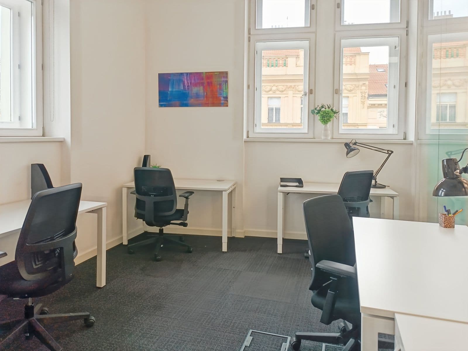 Prenájom kancelárie 30 m², náměstí I. P. Pavlova, Praha, Praha Prenájom kancelárie 30 m², náměstí I. P. Pavlova, Praha, Praha