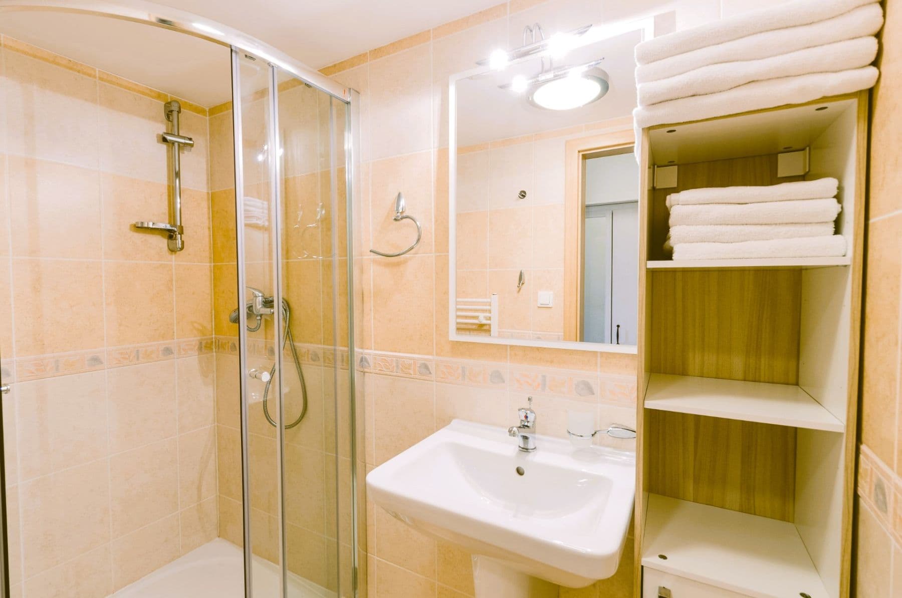 Predaj bytu 2-izbový 65 m², Nová Pec, Jihočeský kraj Predaj bytu 2-izbový 65 m², Nová Pec, Jihočeský kraj
