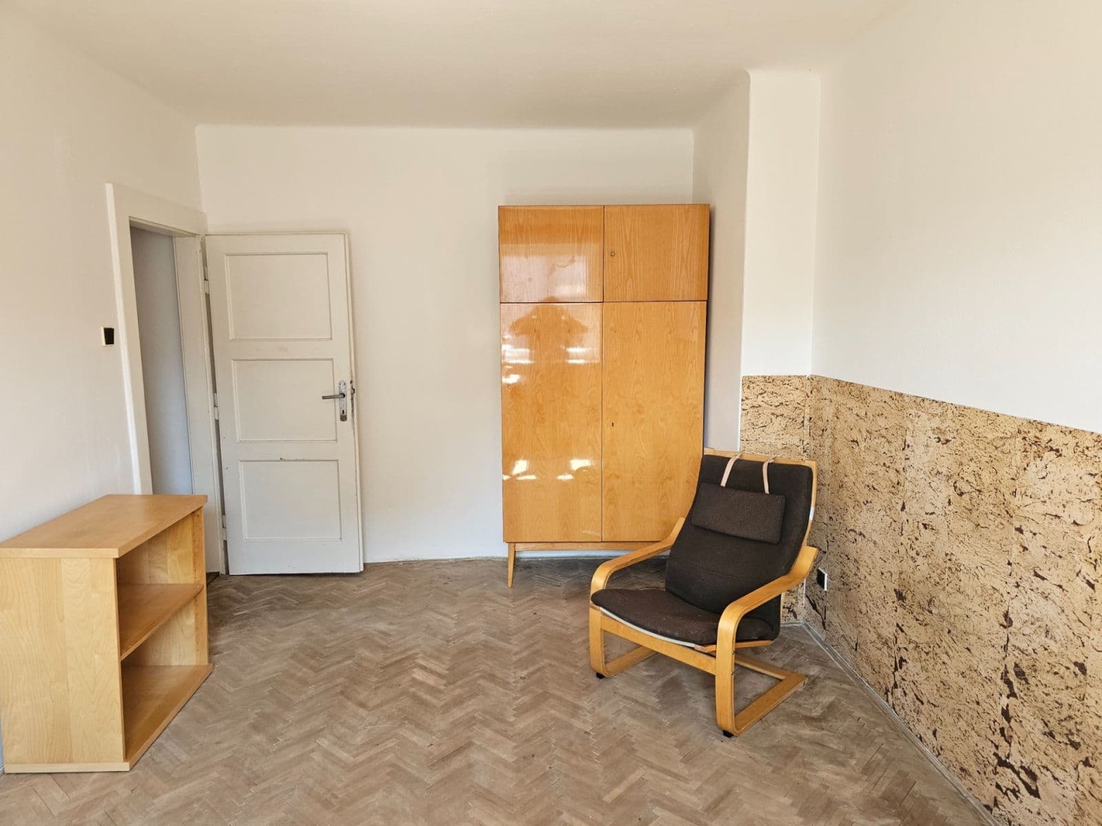 Prenájom bytu 4-izbový 18 m², Lanýžová, Praha, Praha Prenájom bytu 4-izbový 18 m², Lanýžová, Praha, Praha