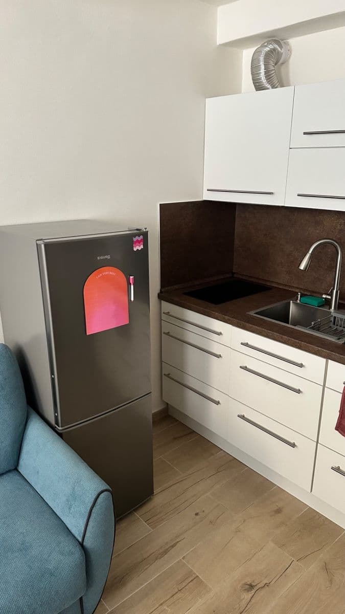 Prenájom bytu Garsoniéra 17 m², U Vysočanského pivovaru, Praha, Praha Prenájom bytu Garsoniéra 17 m², U Vysočanského pivovaru, Praha, Praha