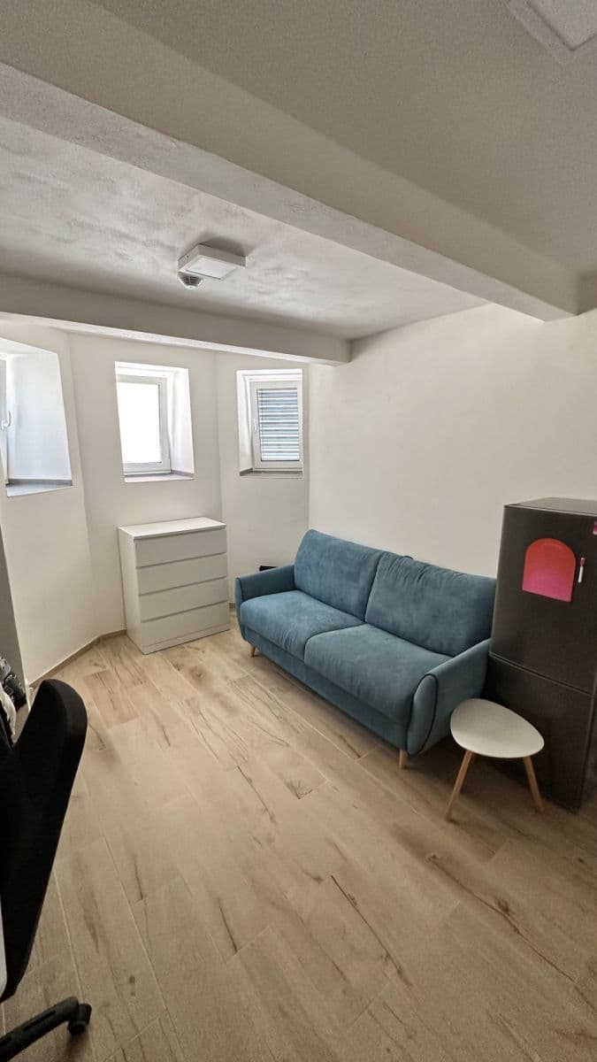Prenájom bytu Garsoniéra 17 m², U Vysočanského pivovaru, Praha, Praha Prenájom bytu Garsoniéra 17 m², U Vysočanského pivovaru, Praha, Praha