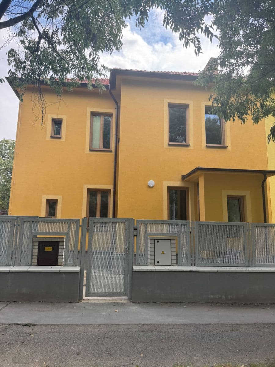 Prenájom bytu Garsoniéra 17 m², U Vysočanského pivovaru, Praha, Praha Prenájom bytu Garsoniéra 17 m², U Vysočanského pivovaru, Praha, Praha