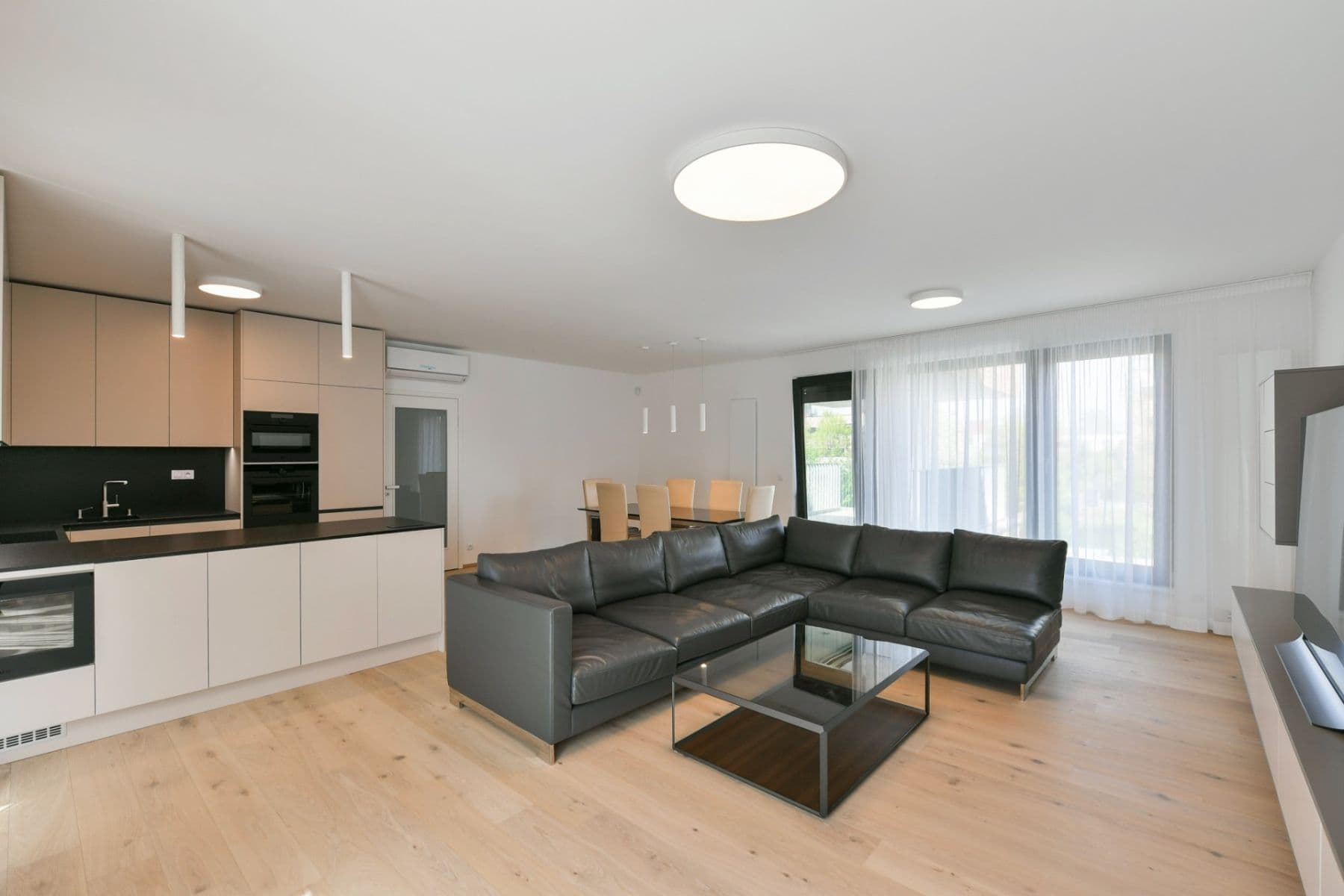 Prenájom bytu 3-izbový 115 m², Michelská, Praha, Praha Prenájom bytu 3-izbový 115 m², Michelská, Praha, Praha
