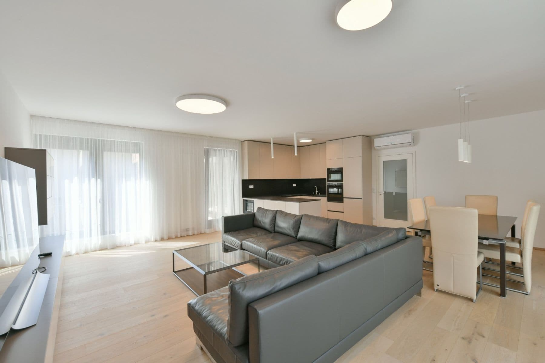 Prenájom bytu 3-izbový 115 m², Michelská, Praha, Praha Prenájom bytu 3-izbový 115 m², Michelská, Praha, Praha