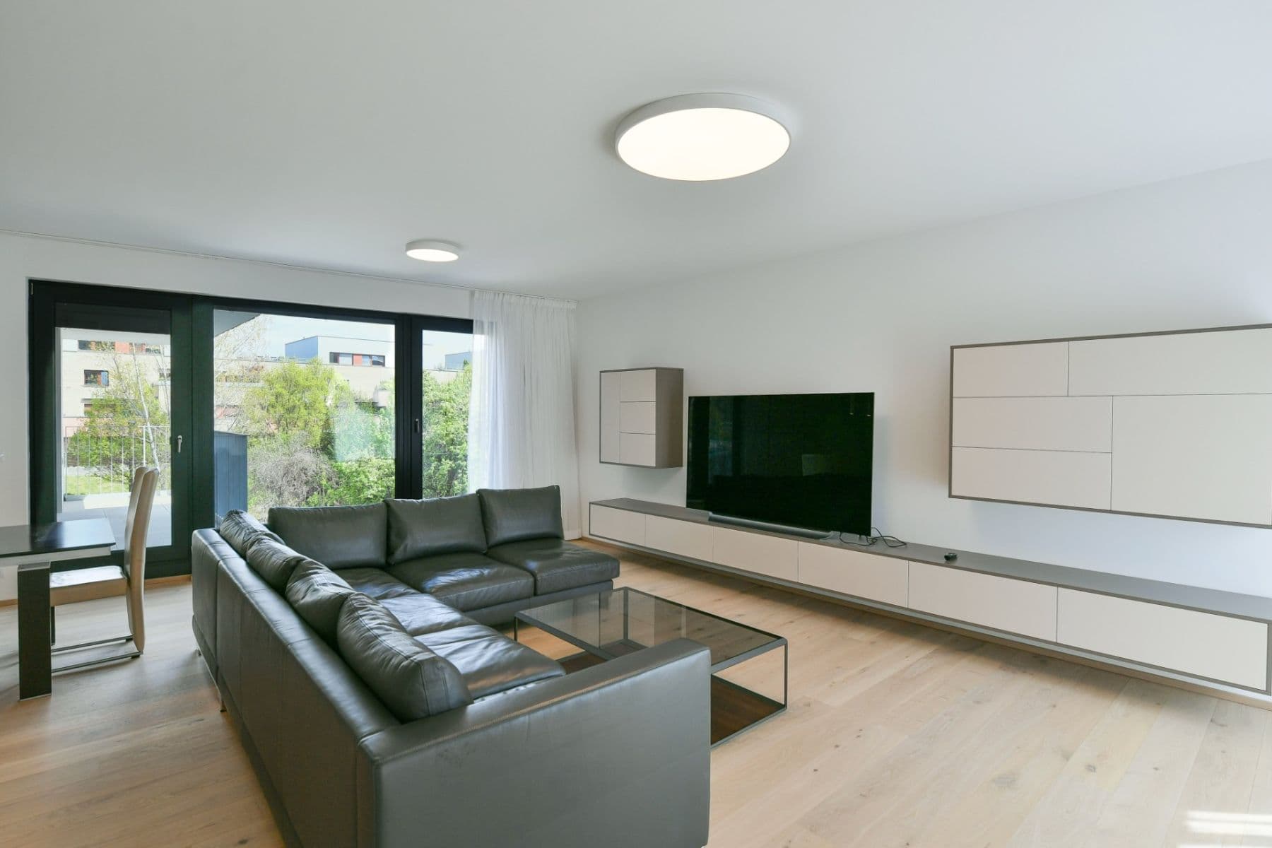 Prenájom bytu 3-izbový 115 m², Michelská, Praha, Praha Prenájom bytu 3-izbový 115 m², Michelská, Praha, Praha