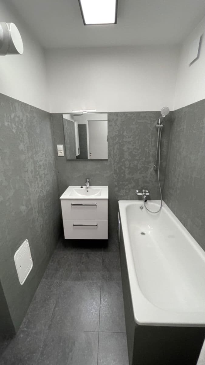 Predaj bytu 2-izbový 58 m², Spojovací, Sezemice, Pardubický kraj Predaj bytu 2-izbový 58 m², Spojovací, Sezemice, Pardubický kraj