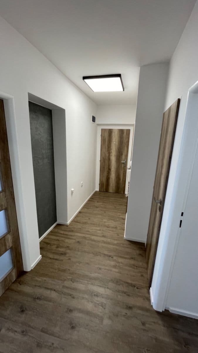 Predaj bytu 2-izbový 58 m², Spojovací, Sezemice, Pardubický kraj Predaj bytu 2-izbový 58 m², Spojovací, Sezemice, Pardubický kraj