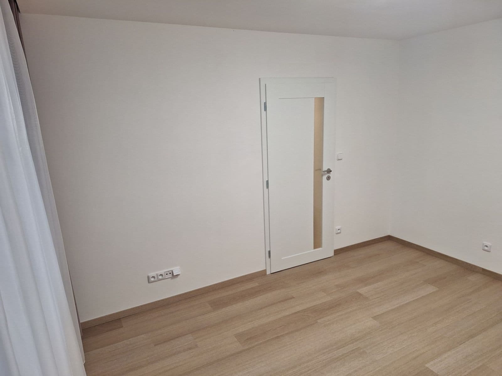 Prenájom bytu 2-izbový 55 m², Mahulenina, Praha, Praha Prenájom bytu 2-izbový 55 m², Mahulenina, Praha, Praha