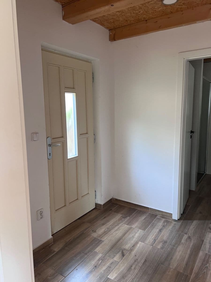 Prenájom rekreačného objektu 75 m², pozemok 400 m², Lesní, Jevany, Středočeský kraj Prenájom rekreačného objektu 75 m², pozemok 400 m², Lesní, Jevany, Středočeský kraj