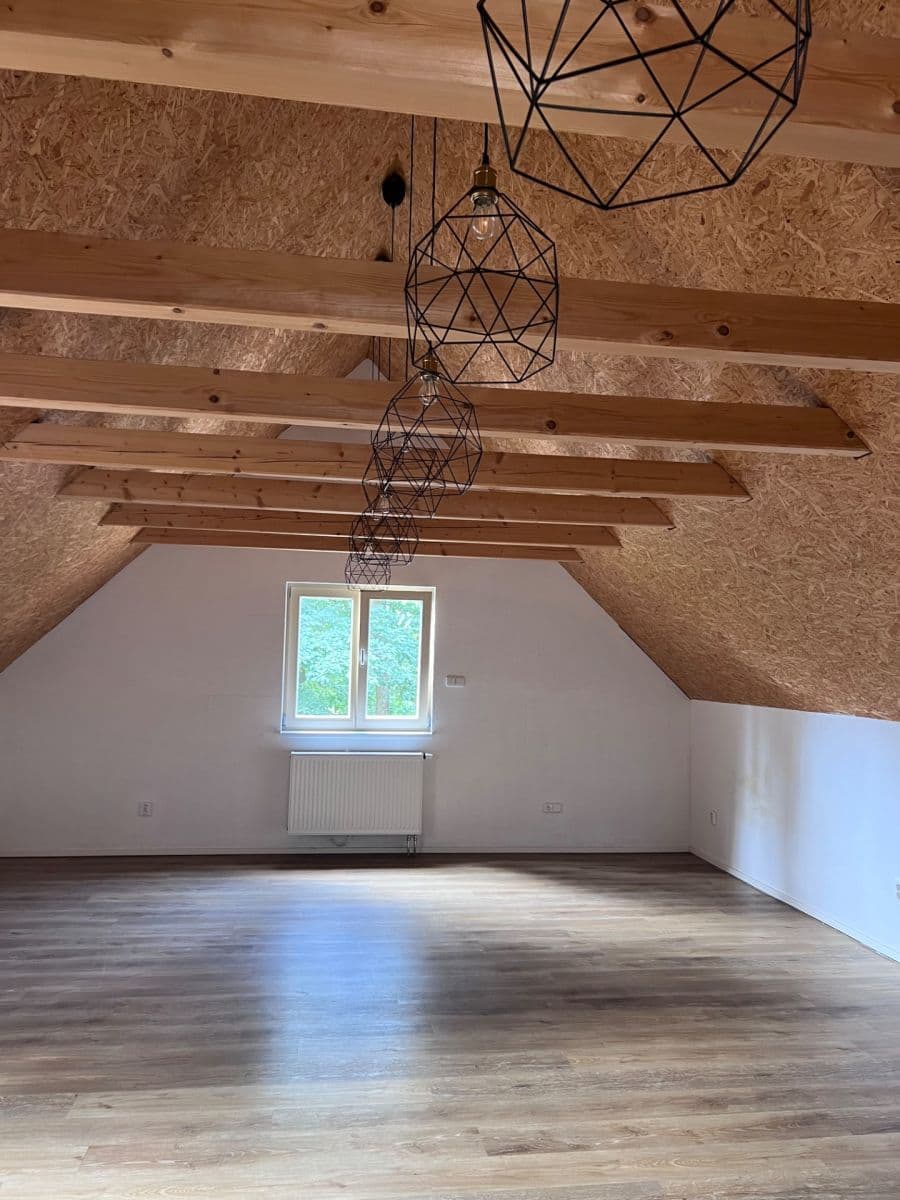 Prenájom rekreačného objektu 75 m², pozemok 400 m², Lesní, Jevany, Středočeský kraj Prenájom rekreačného objektu 75 m², pozemok 400 m², Lesní, Jevany, Středočeský kraj
