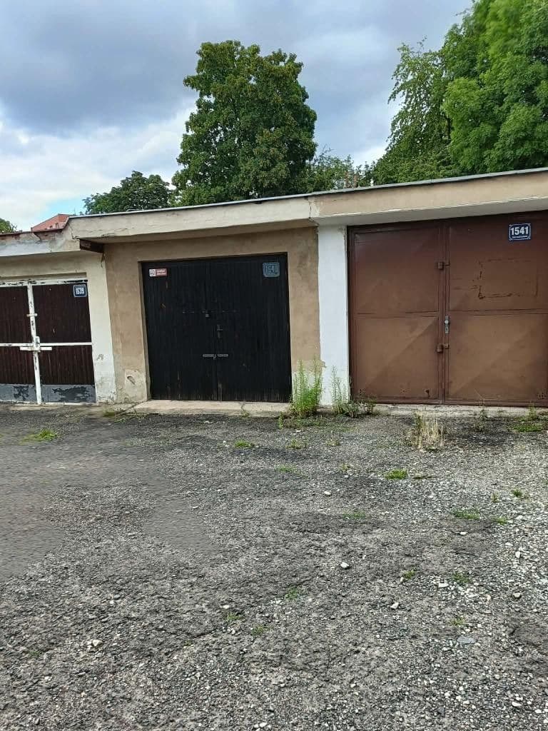 Prenájom garáže 20 m², Sociální péče, Ústí nad Labem, Ústecký kraj Prenájom garáže 20 m², Sociální péče, Ústí nad Labem, Ústecký kraj