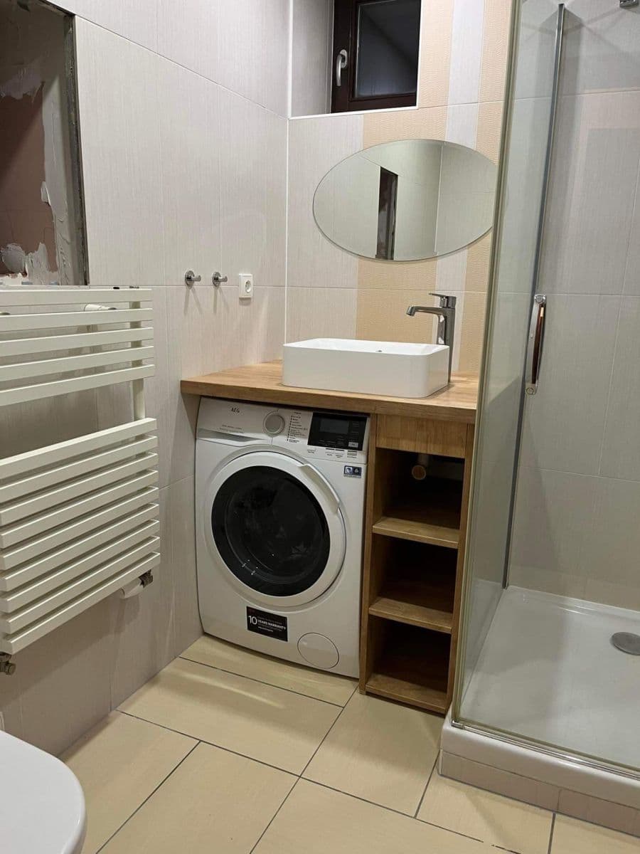 Prenájom bytu 1-izbový 38 m², Májová, Praha, Praha Prenájom bytu 1-izbový 38 m², Májová, Praha, Praha