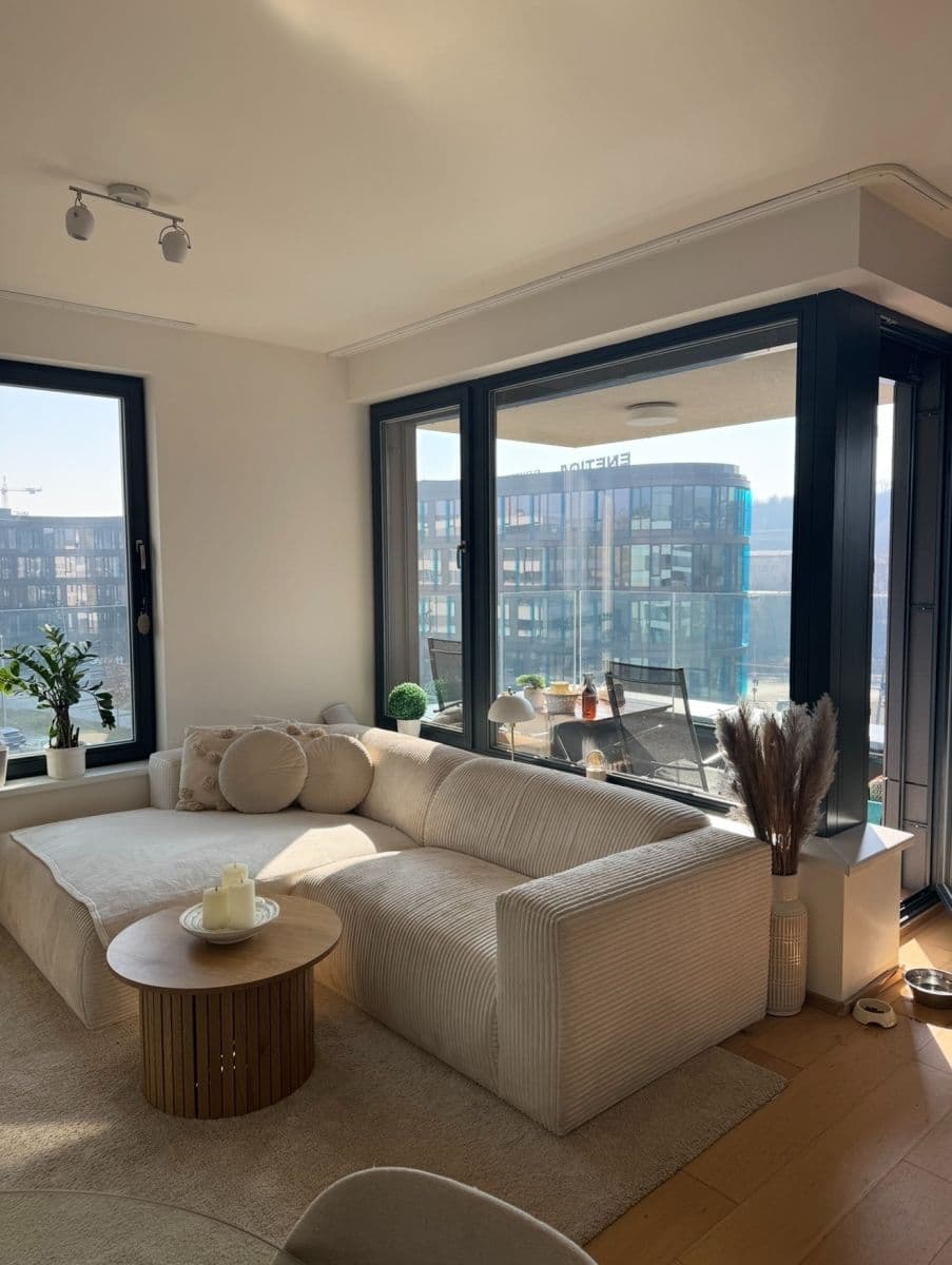 Prenájom bytu 2-izbový 61 m², Kačírkova, Praha, Praha Prenájom bytu 2-izbový 61 m², Kačírkova, Praha, Praha