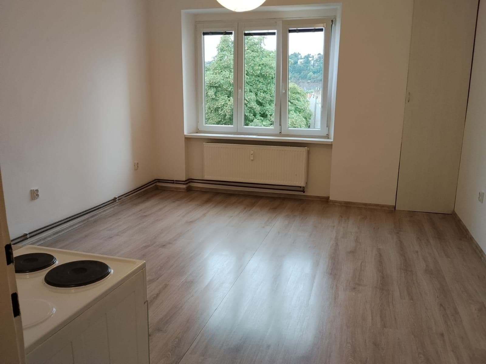 Prenájom bytu 1-izbový 36 m², Školní, Praha, Praha Prenájom bytu 1-izbový 36 m², Školní, Praha, Praha