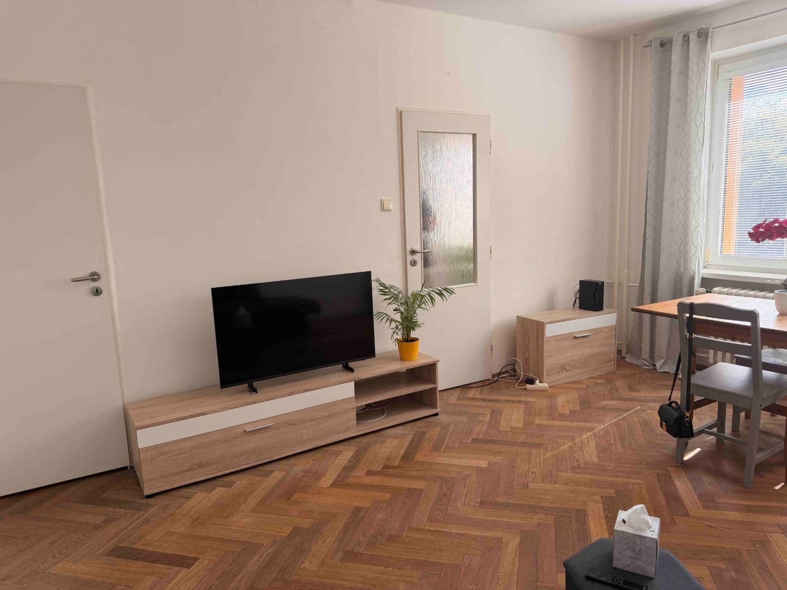 Prenájom bytu 2-izbový 53 m², Senohrabská, Praha, Praha Prenájom bytu 2-izbový 53 m², Senohrabská, Praha, Praha