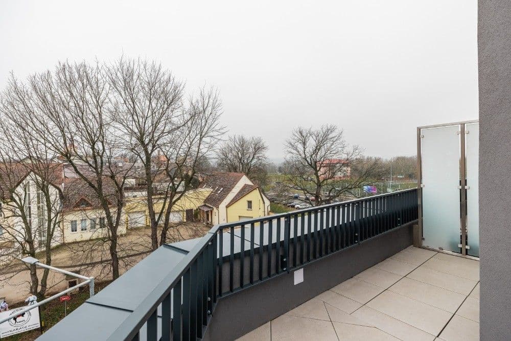 Prenájom bytu 1-izbový 29 m², Zámecká, Lovosice, Ústecký kraj Prenájom bytu 1-izbový 29 m², Zámecká, Lovosice, Ústecký kraj