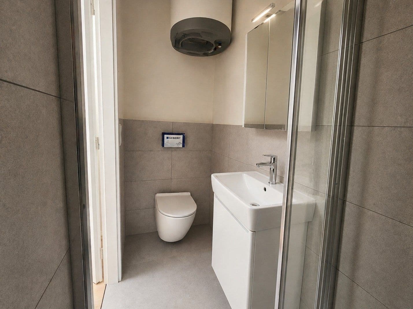 Prenájom bytu 2-izbový 37 m², Jugoslávská, Praha, Praha Prenájom bytu 2-izbový 37 m², Jugoslávská, Praha, Praha