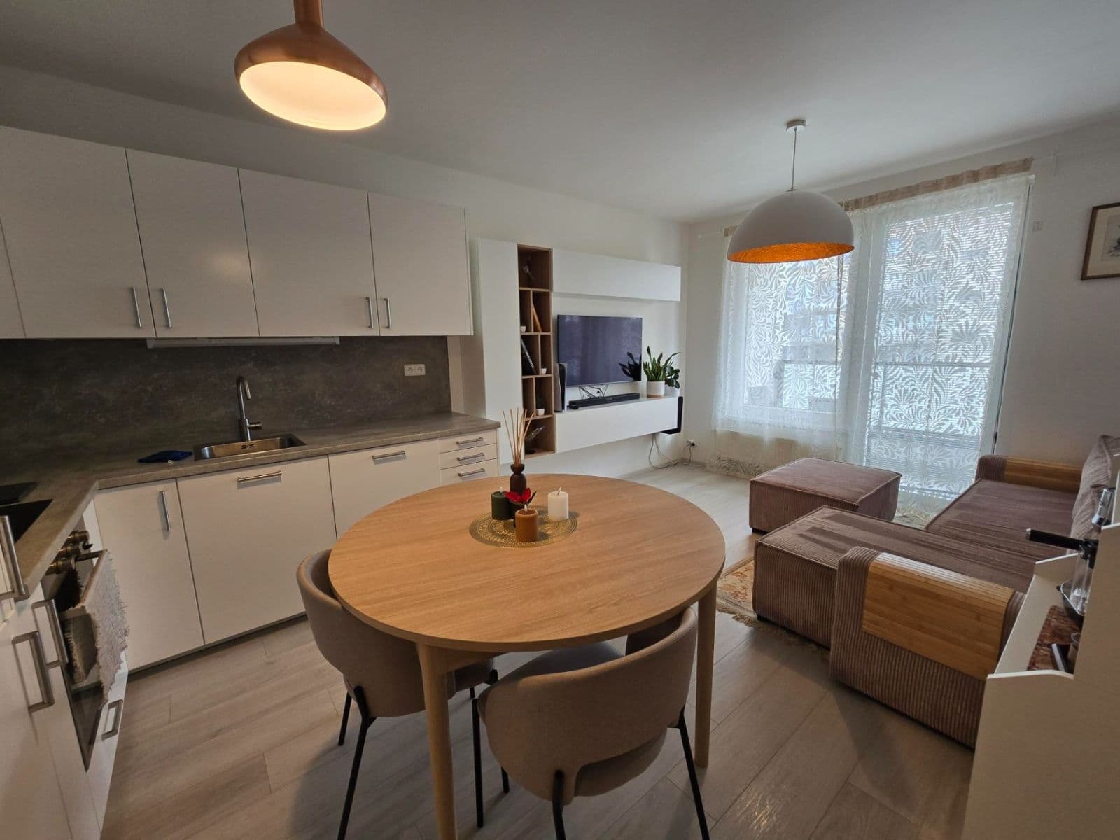 Prenájom bytu 2-izbový 51 m², Ondrákové, Praha, Praha Prenájom bytu 2-izbový 51 m², Ondrákové, Praha, Praha