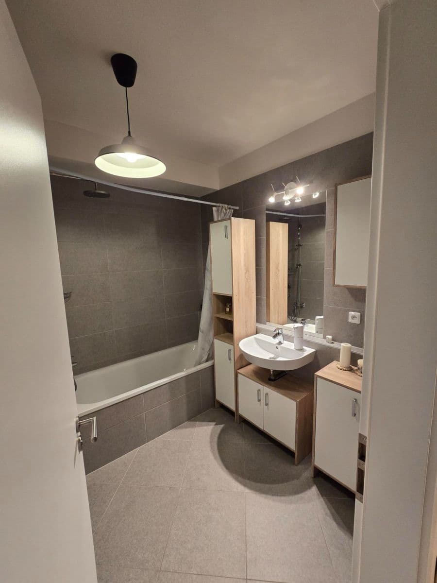 Prenájom bytu 2-izbový 51 m², Ondrákové, Praha, Praha Prenájom bytu 2-izbový 51 m², Ondrákové, Praha, Praha