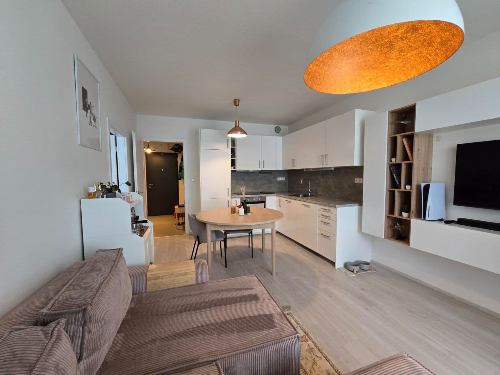 Prenájom bytu 2-izbový 51 m², Ondrákové, Praha, Praha Prenájom bytu 2-izbový 51 m², Ondrákové, Praha, Praha