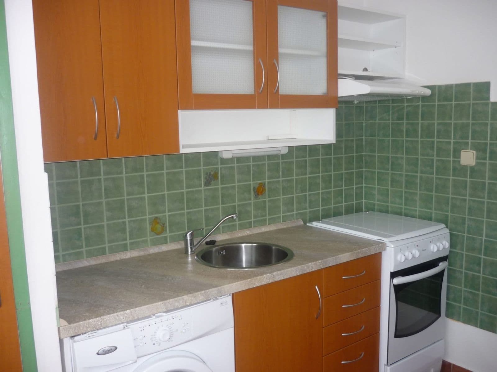 Prenájom bytu 1-izbový 34 m², Dukelských bojovníků, Znojmo, Jihomoravský kraj Prenájom bytu 1-izbový 34 m², Dukelských bojovníků, Znojmo, Jihomoravský kraj