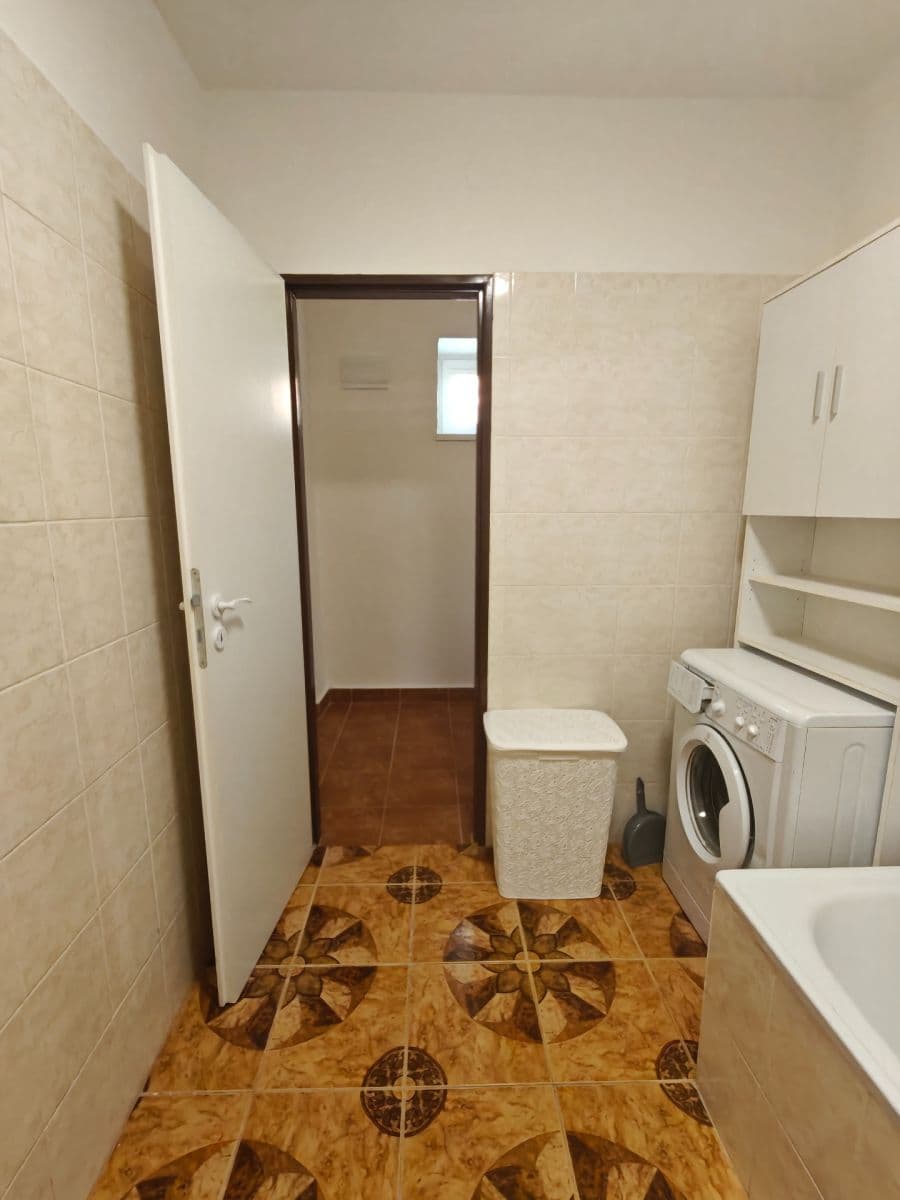 Prenájom bytu 1-izbový 34 m², Zámecká, Kynšperk nad Ohří, Karlovarský kraj Prenájom bytu 1-izbový 34 m², Zámecká, Kynšperk nad Ohří, Karlovarský kraj