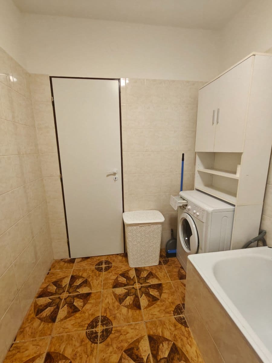 Prenájom bytu 1-izbový 34 m², Zámecká, Kynšperk nad Ohří, Karlovarský kraj Prenájom bytu 1-izbový 34 m², Zámecká, Kynšperk nad Ohří, Karlovarský kraj