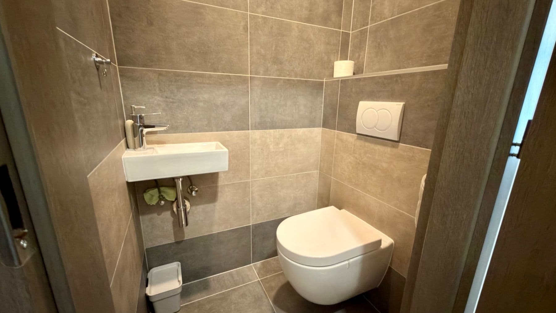 Prenájom bytu 3-izbový 85 m², Růženínská, Praha, Praha Prenájom bytu 3-izbový 85 m², Růženínská, Praha, Praha