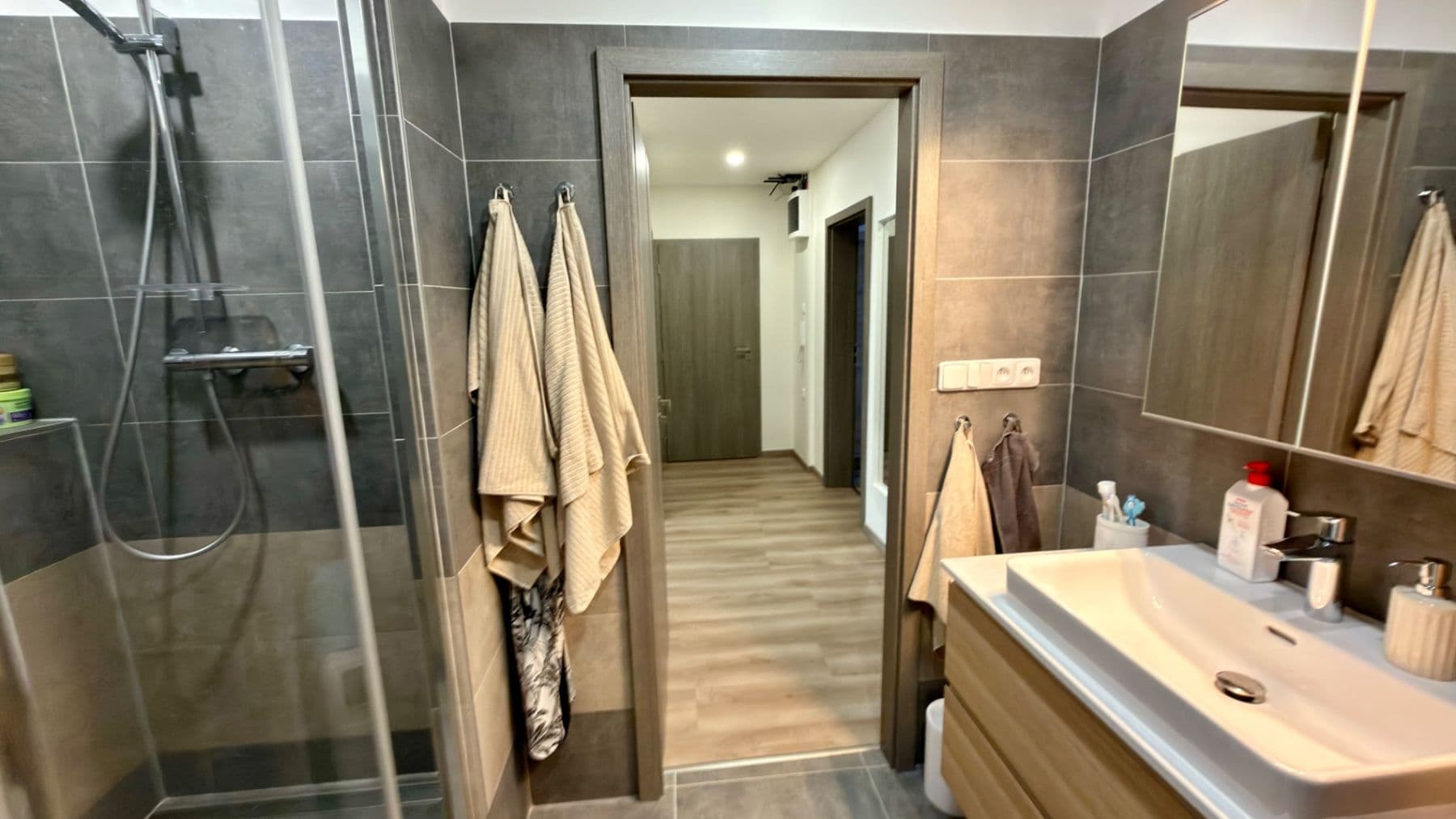 Prenájom bytu 3-izbový 85 m², Růženínská, Praha, Praha Prenájom bytu 3-izbový 85 m², Růženínská, Praha, Praha