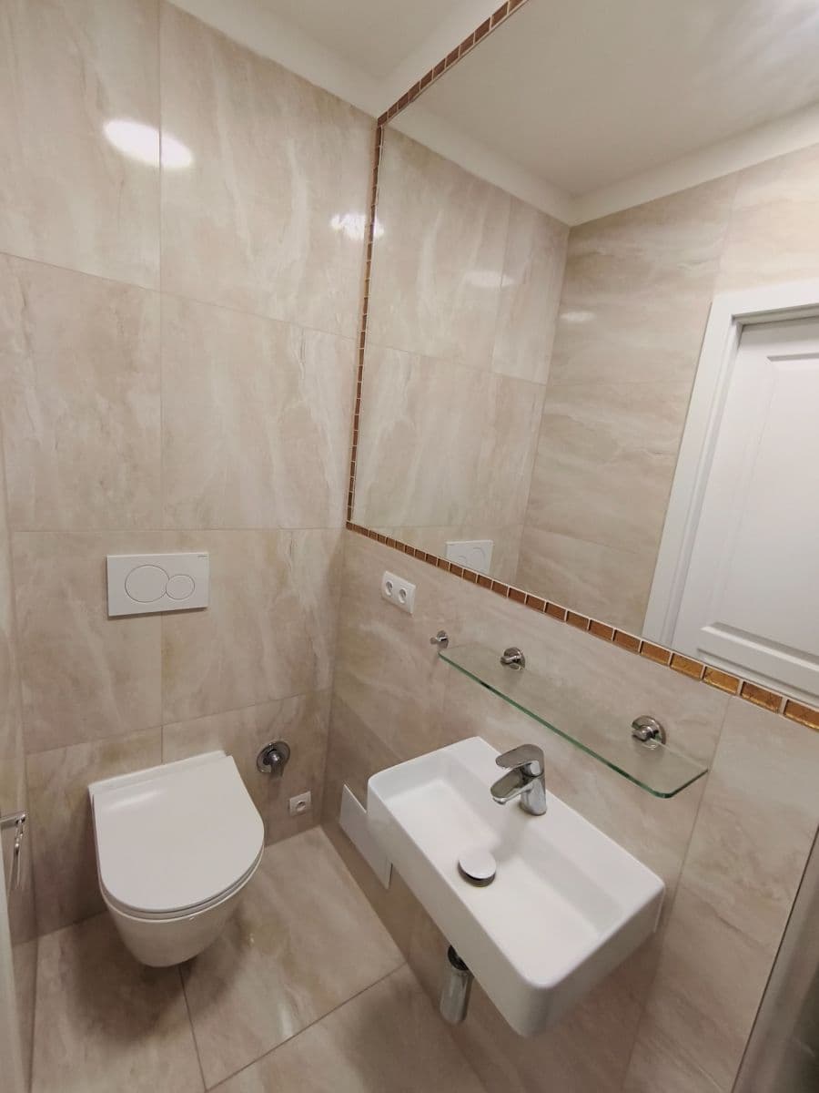 Prenájom bytu 1-izbový 39 m², Soukenická, Praha, Praha Prenájom bytu 1-izbový 39 m², Soukenická, Praha, Praha