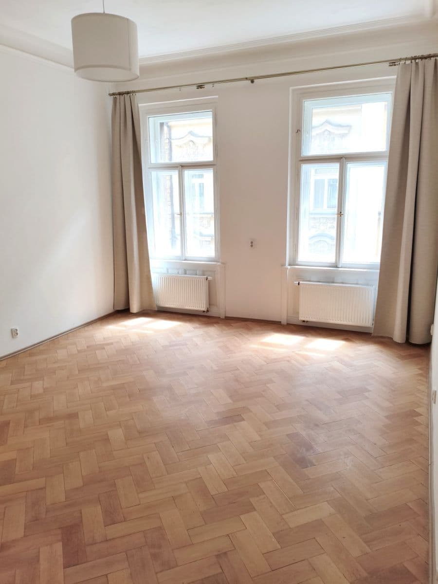 Prenájom bytu 1-izbový 39 m², Soukenická, Praha, Praha Prenájom bytu 1-izbový 39 m², Soukenická, Praha, Praha