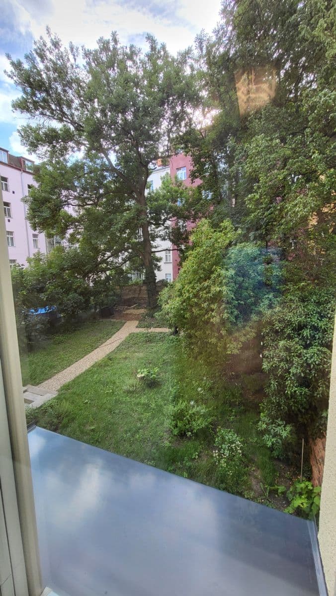 Prenájom bytu 2-izbový 44 m², Tolstého, Praha, Praha Prenájom bytu 2-izbový 44 m², Tolstého, Praha, Praha