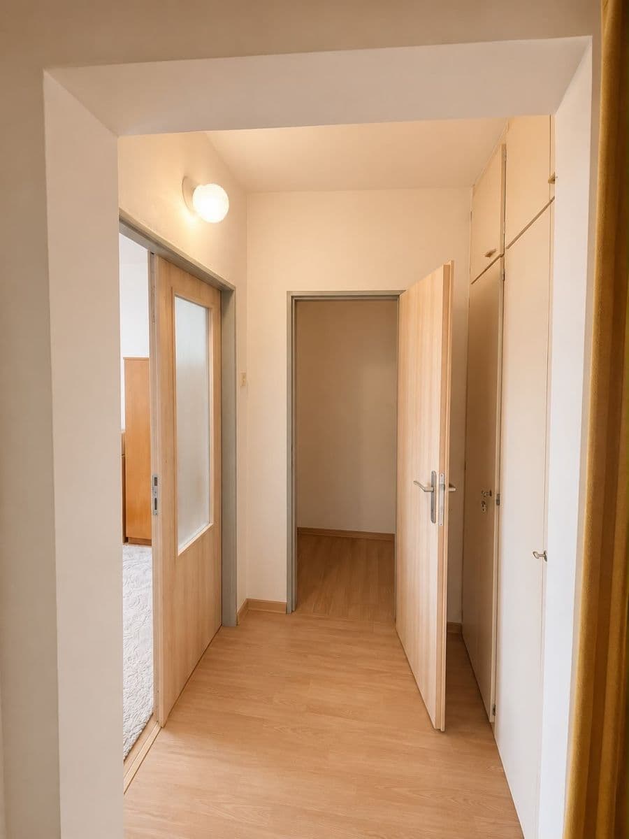 Prenájom bytu 3-izbový 62 m², Markušova, Praha, Praha Prenájom bytu 3-izbový 62 m², Markušova, Praha, Praha