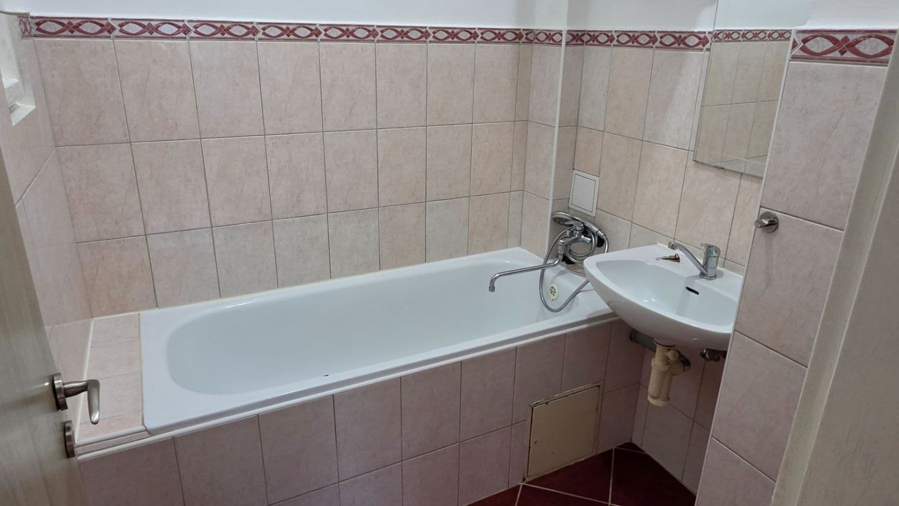 Prenájom bytu 2-izbový 42 m², Vrchlického, Praha, Praha Prenájom bytu 2-izbový 42 m², Vrchlického, Praha, Praha