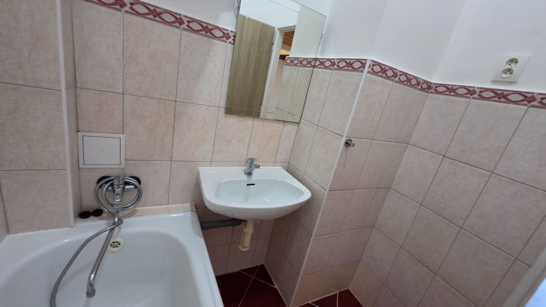 Prenájom bytu 2-izbový 42 m², Vrchlického, Praha, Praha Prenájom bytu 2-izbový 42 m², Vrchlického, Praha, Praha