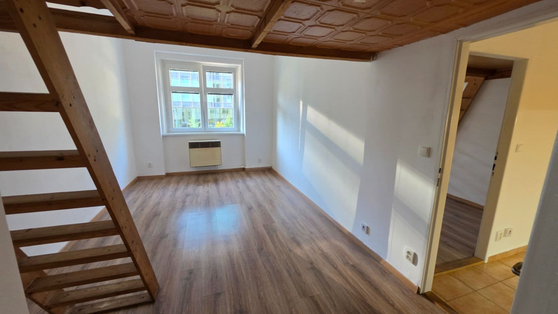 Prenájom bytu 2-izbový 42 m², Vrchlického, Praha, Praha Prenájom bytu 2-izbový 42 m², Vrchlického, Praha, Praha