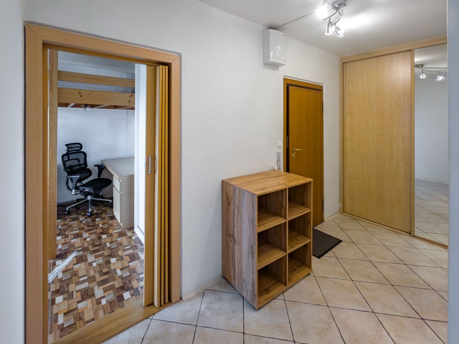 Prenájom bytu 3-izbový 66 m², Travná, Praha, Praha Prenájom bytu 3-izbový 66 m², Travná, Praha, Praha