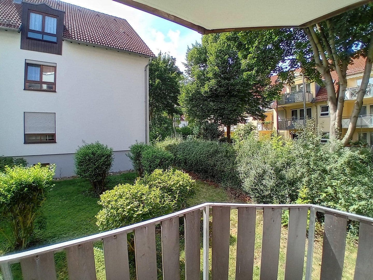 Predaj bytu 3-izbový 66 m², Radeberger Str. 26, Dresden Weissig, Sasko Predaj bytu 3-izbový 66 m², Radeberger Str. 26, Dresden Weissig, Sasko