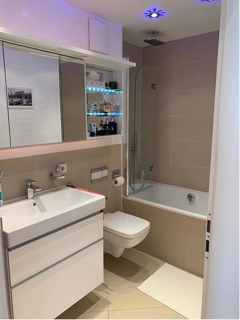 Predaj bytu 3-izbový 76 m², Hohenwaldeckstrasse 47, München, Bavorsko Predaj bytu 3-izbový 76 m², Hohenwaldeckstrasse 47, München, Bavorsko